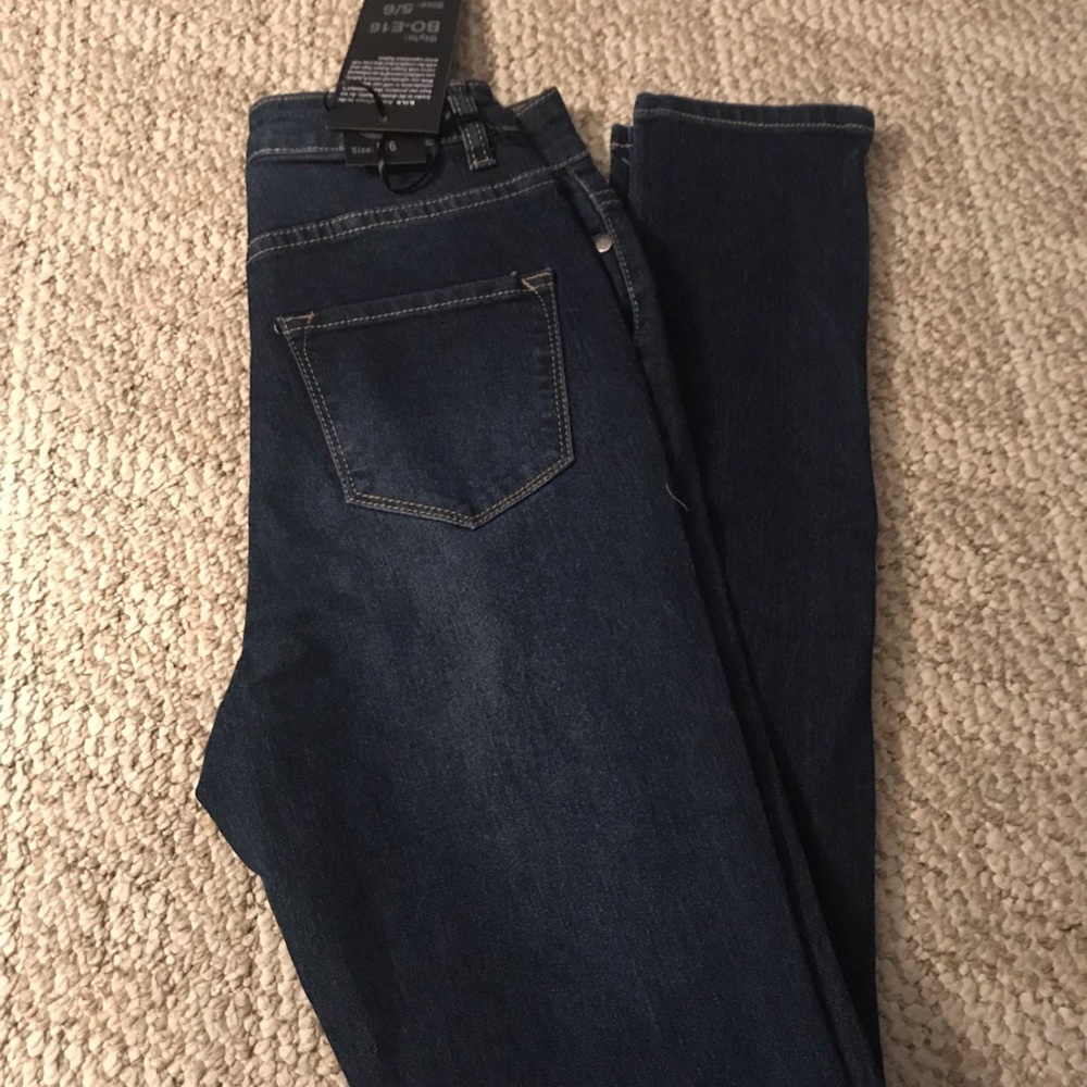 Jeans - Picture 3 of 3